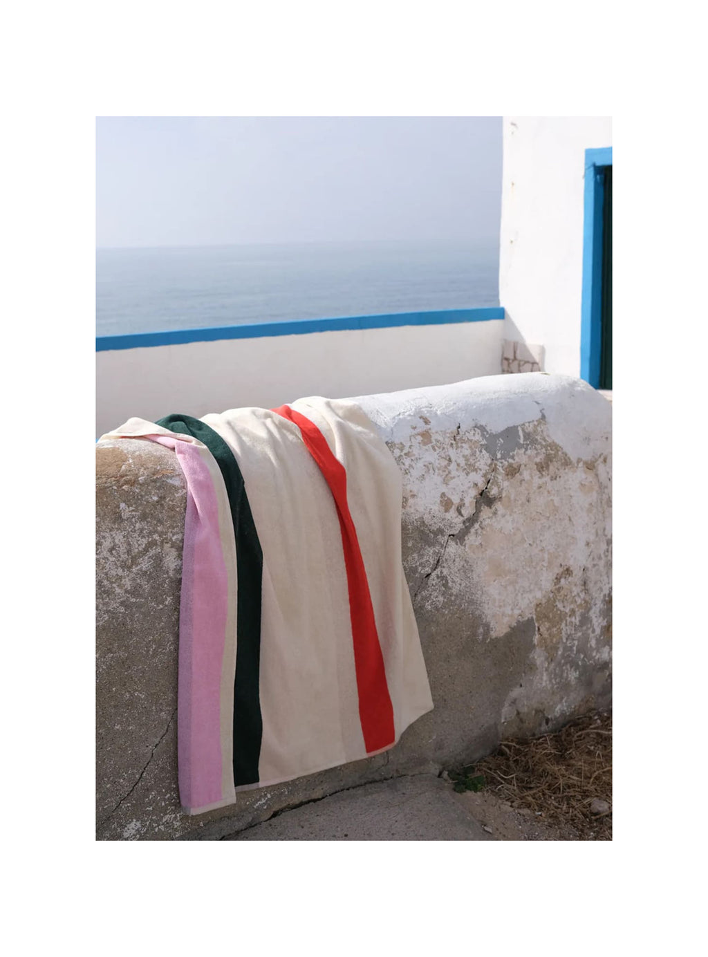Red-dark green