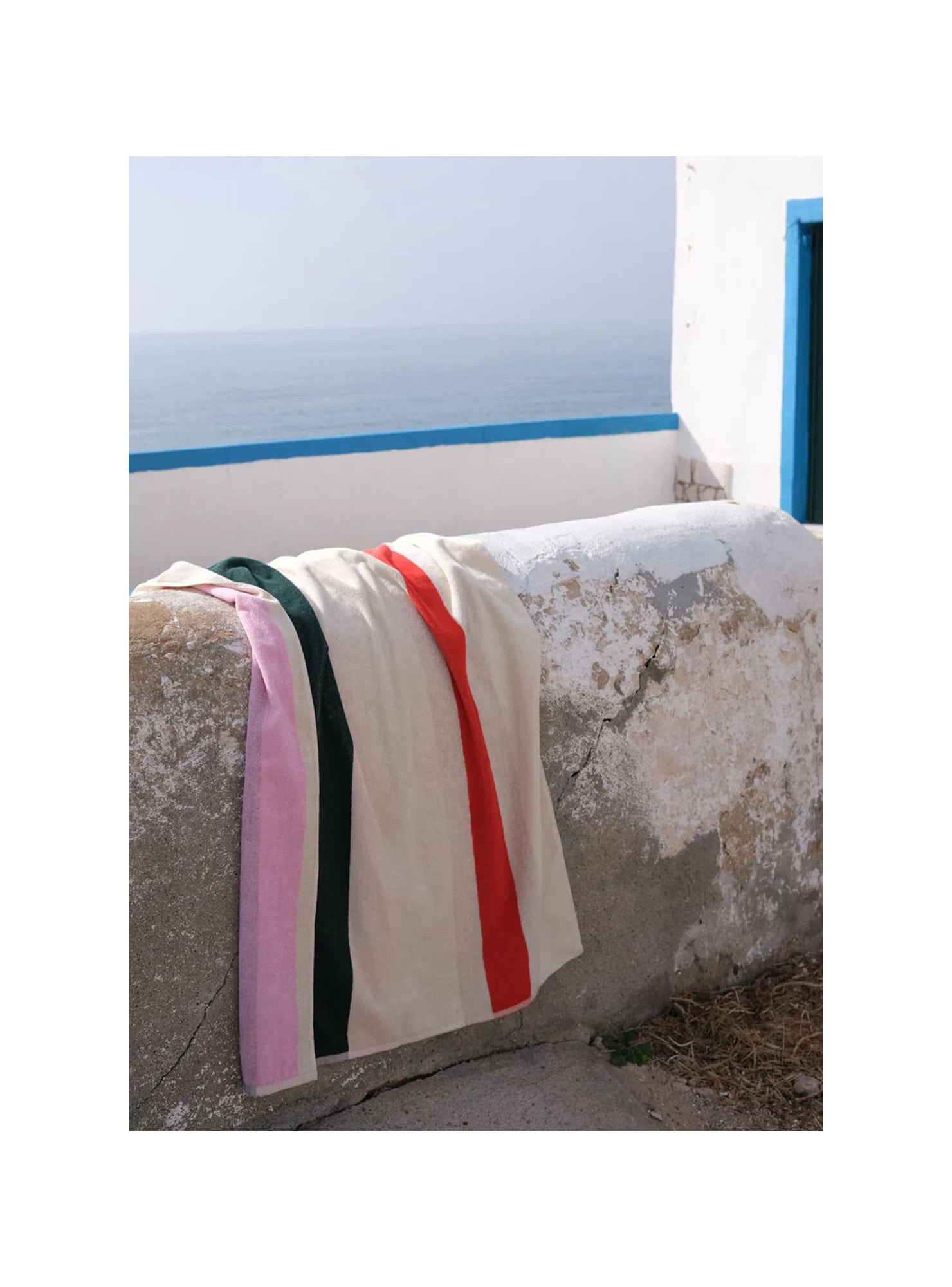 Red-dark green